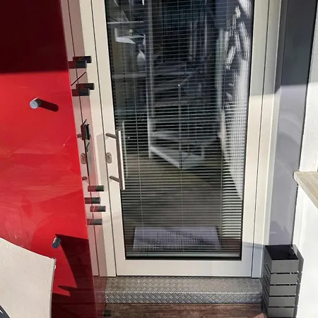 Rack Apartment *
